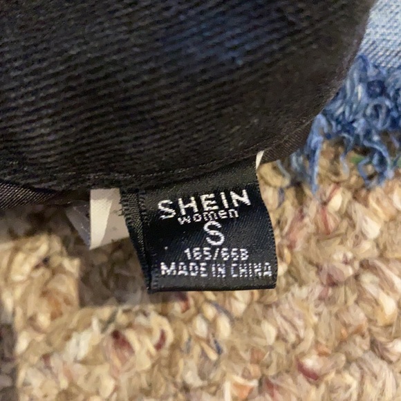 2 pair of SHEIN size small women’s cut off jean shorts. Fits like a M!! - Picture 3 of 8